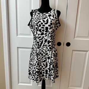 Tennis, Golf or Casual / Athleisure Dress - TAIL Brand (L)
